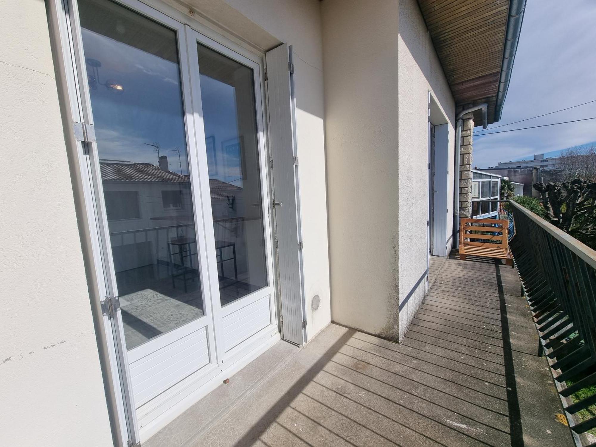 Les Pieds Dans L'Eau 200M Plage Royan Exterior photo